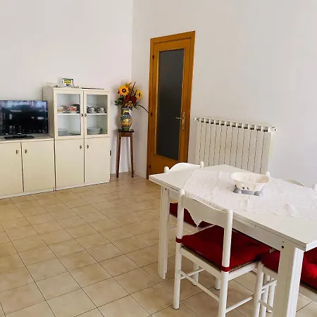 Appartamento Signorile 80Mt Dal Mare Per Famiglie E Animali !!! Prázdninový dům *